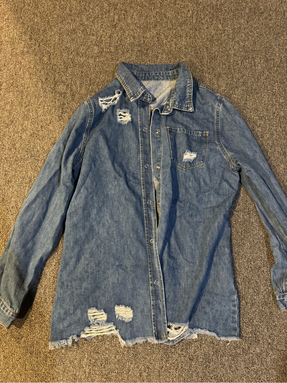 Amazon Distressed Blue Denim Jacket - Womens Casual Shirt Jacket size medium